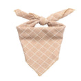 Load image into Gallery viewer, Bandana coton pour chien beige à carreaux blancs de la marque Oscar et Plume
