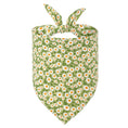 Cargar la imagen en la vista de la galería, Bandana pour chien vert avec motif fleurs blanches jaunes noué style Oscar et Plume