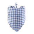 Cargar la imagen en la vista de la galería, Bandana Vichy pour chien bleu et blanc à carreaux classique pour un look élégant