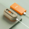 Charger l'image dans la visionneuse de la galerie, Brosse pour poils animaux rechargeable Oscar et Plume avec poils souples orange et design ergonomique