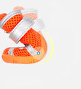 Cargar la imagen en la vista de la galería, Chaussures imperméables pour chien orange Oscar et Plume avec bandes réfléchissantes et semelle antidérapante