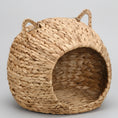 Load image into Gallery viewer, Cocon en rotin pour chat de la marque Oscar et Plume, panier en forme de nid tressé naturel