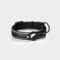 Load image into Gallery viewer, Collier chien avec emplacement AirTag noir et résistant de la marque Oscar et Plume