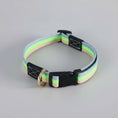 Charger l'image dans la visionneuse de la galerie, Collier en toile pour chien multicolore avec boucle noire et anneau en métal doré