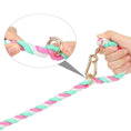 Load image into Gallery viewer, Collier et laisse en coton torsadé rose, blanc et vert avec attache métallique dorée par Oscar et Plume
