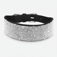 Load image into Gallery viewer, Collier strass pour chien avec une finition scintillante et un ajustement confortable en cuir noir