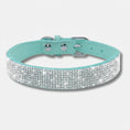 Load image into Gallery viewer, Collier strass pour chien en cuir turquoise avec des cristaux scintillants pour un look élégant