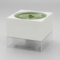 Charger l'image dans la visionneuse de la galerie, Fontaine à eau pour chat Oscar et Plume en design carré blanc et vert sur sol en bois