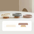 Load image into Gallery viewer, Gamelle anti glouton chat Oscar et Plume en beige, gris et marron avec design surélevé moderne