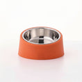 Charger l'image dans la visionneuse de la galerie, Gamelle ergonomique chien en inox avec base orange antidérapante pour alimentation confortable