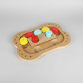Cargar la imagen en la vista de la galería, Jeu interactif chien en bois avec pièces colorées conçu par Oscar et Plume pour stimuler l'esprit canin