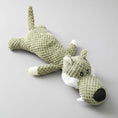 Charger l'image dans la visionneuse de la galerie, Jouet à mâcher pour chien en peluche tissée forme de loup gris conçu par Oscar et Plume