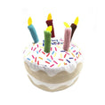 Cargar la imagen en la vista de la galería, Jouet anniversaire pour chien en forme de gâteau avec bougies colorées de la marque Oscar et Plume