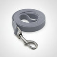 Charger l'image dans la visionneuse de la galerie, Laisse longue pour chien gris avec mousqueton métallique robuste de la marque Oscar et Plume