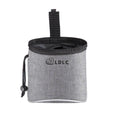 Charger l'image dans la visionneuse de la galerie, Sac friandises pour chien gris avec cordon de serrage et boucle de fixation pratique