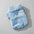 Charger l'image dans la visionneuse de la galerie, Manteau petit chien bleu clair en tissu doux et chaud avec col et manches courtes