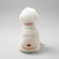 Cargar la imagen en la vista de la galería, Pull chaud pour chien de Oscar et Plume avec motif tricoté élégant et douce texture