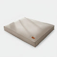 Carica l'immagine nel visualizzatore della galleria, Coussin déhoussable pour chien Oscar et Plume Beige / L