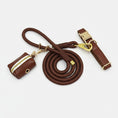 Charger l'image dans la visionneuse de la galerie, Ensemble Collier en cuir durable personnalisable, laisse et distributeur de sac pour chien - Ensemble 3 pièces / XS
