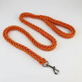 Load image into Gallery viewer, Laisse résistante en nylon de 1,3 m pour chien Oscar et Plume Orange / Diamètre 1.5 cm