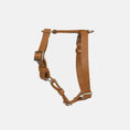 Load image into Gallery viewer, Harnais en Cuir Vegan Pour Chien Élégant Oscar et Plume Marron / S