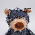 Load image into Gallery viewer, Ours en peluche résistant chien en tissu denim avec détails en velours pour les jeux et câlins