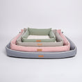 Load image into Gallery viewer, Panier chien confortable Oscar et Plume en plusieurs tailles et couleurs pour un couchage doux