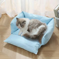 Carica l'immagine nel visualizzatore della galleria, Panier pour chien doux et confortable en bleu, idéal pour le repos de vos animaux de compagnie