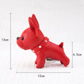 Charger l'image dans la visionneuse de la galerie, Porte-clés bouledogue rouge en cuir avec collier à clous par Oscar et Plume