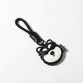 Load image into Gallery viewer, Porte-clés chien en cuir noir en forme de tête de chien avec boucle pour sac ou clés