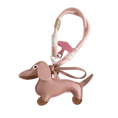 Load image into Gallery viewer, Porte-clés original teckel en cuir rose avec détail couture et anneau pour clés Oscar et Plume