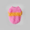 Cargar la imagen en la vista de la galería, Pull coton doux pour chien en peluche rose et orange avec un design coloré et chaud