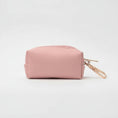Charger l'image dans la visionneuse de la galerie, Distributeur sacs a crotte chien rose avec fermeture zip et attache pour laisser au harnais