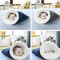 Load image into Gallery viewer, Sac de couchage chat doux et chaud avec doublure en fourrure blanche pour le confort des chats