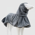 Charger l'image dans la visionneuse de la galerie, Oscar et Plume serviette absorbante microfibre chien gris à capuche avec ceinture et col élastique pour sécher