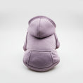 Cargar la imagen en la vista de la galería, Sweat capuche pour petit chien en tissu doux couleur lavande signé Oscar et Plume