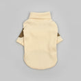 Cargar la imagen en la vista de la galería, Sweat-shirt chien coton beige à col roulé avec coudières marron pour chien élégant
