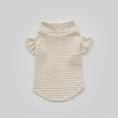 Load image into Gallery viewer, T-shirt manches volantes pour teckel en rayures beige avec col haut élégant