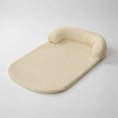 Charger l'image dans la visionneuse de la galerie, Tapis rafraichissant pour chien beige Oscar et Plume avec coussin ergonomique pour le confort