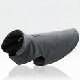 Cargar la imagen en la vista de la galería, Veste polaire pour chien grise en matière douce et chaude avec col montant confortable