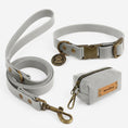 Load image into Gallery viewer, Collier et laisse pour chien en cuir synthétique gris avec médaille et pochette porte-accessoires