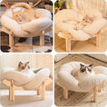 Carica l'immagine nel visualizzatore della galleria, Coussin pour Chat En Bois Surélevé
