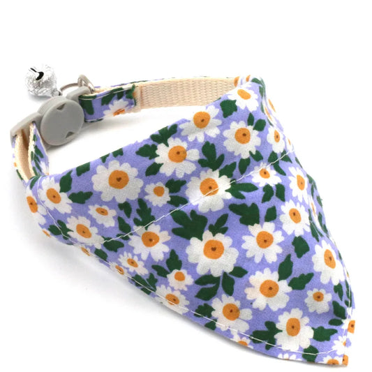 Bandana à fleurs avec collier pour petit chien et chat