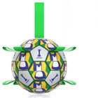 Ballon pour chien Oscar et Plume avec un motif de football et poignées pour un jeu interactif