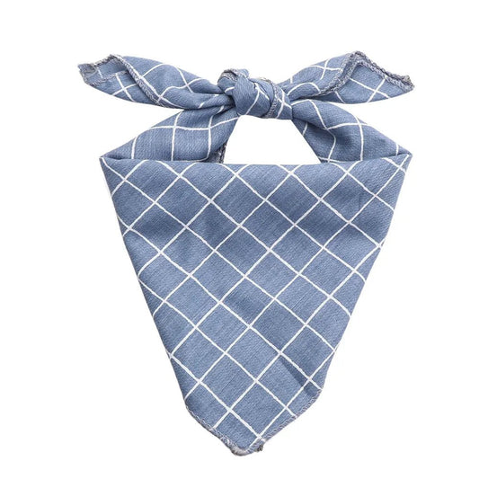 Bandana coton pour chien bleu à carreaux blancs de la marque Oscar et Plume