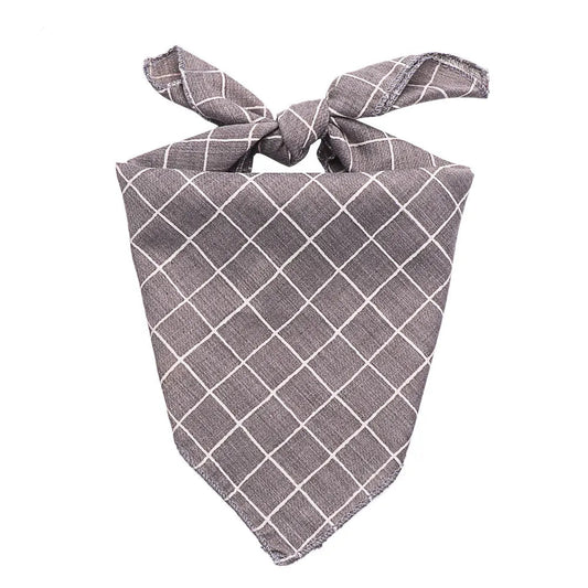 Bandana coton pour chien gris à motif quadrillé blanc de la marque Oscar et Plume
