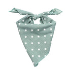 Bandana coton pour chien vert à pois blancs avec nœud décoratif de la marque Oscar et Plume
