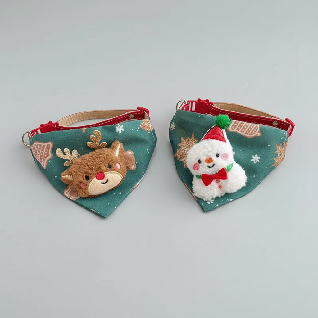 Bandana Noël pour chat et chien avec motifs de renne et bonhomme de neige en peluche