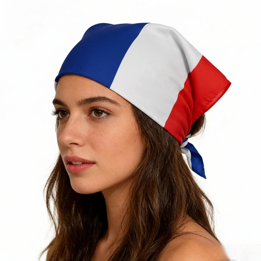 Bandana pour chien aux couleurs bleu, blanc, rouge parfait pour les animaux à la mode