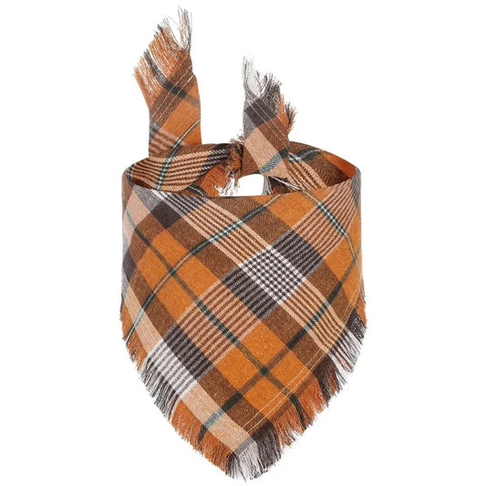 Bandana pour chien en tartan orange avec franges pour un look tendance